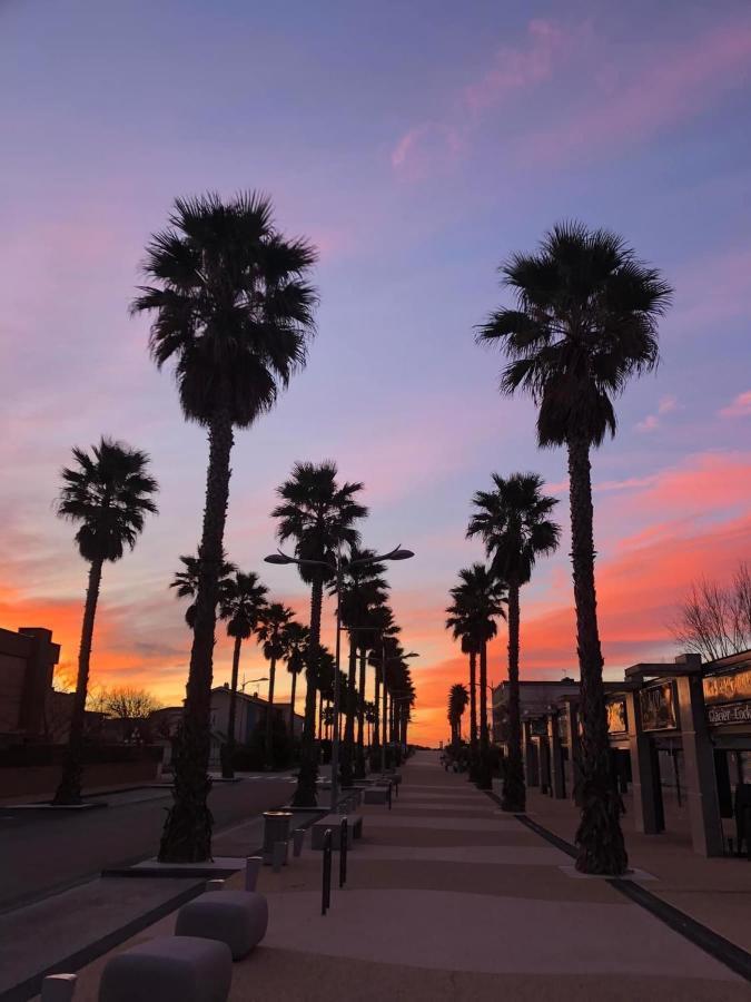 Le Sunset Marseillan-plage, Entre Et Lagune De Thau, Etape Velo, Famille, Couple, Vrp, Toutou Admis, Jardin, Parking Prive Gratuit, Velos, Clim, Wifi Fibre Gratuite, Commodites, Et Piste Cyclable A Proximite, 6 Couchages Nous Cont * Marseillan (Herault)